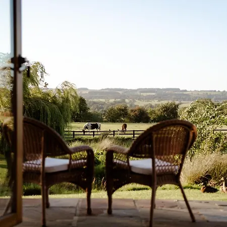 Lillie * Constable Burton